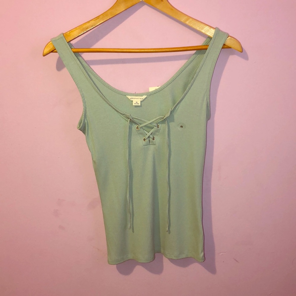 Cute mint green shirt!